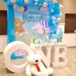 Bear Hot Air Balloon Theme With One Letter Table
