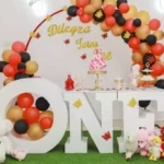 Butterfly Theme D?cor with One Letter Table
