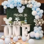 Elegant Minnie With One Letter Table